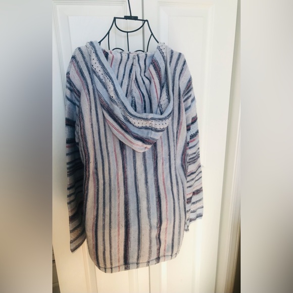 EUC American Eagle Outfitters Pullover - Picture 4 of 7